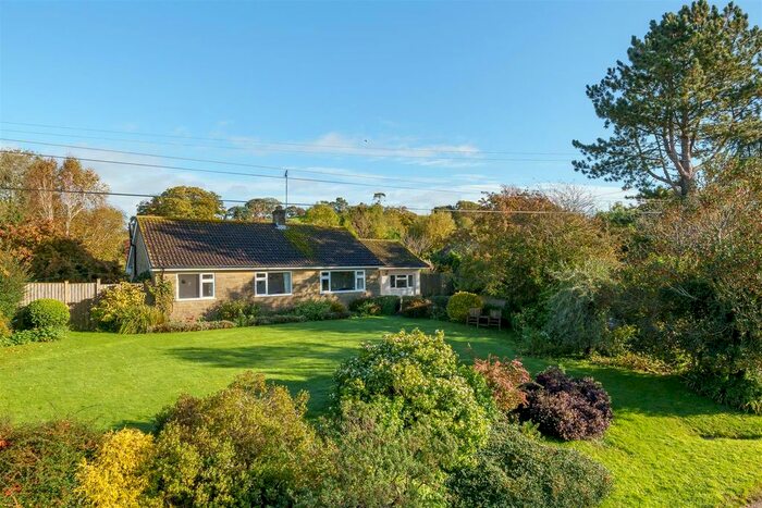 3 Bedroom Detached Bungalow For Sale In New Buildings, The Pound, Donyatt, Ilminster, TA19