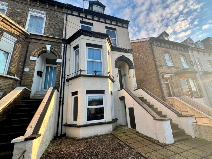 2 Bedroom Flat To Rent In Folkestone Road, Dover, CT17