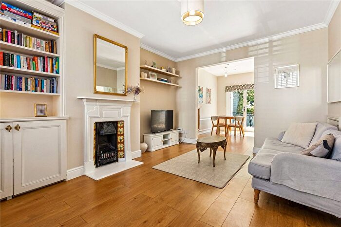 3 Bedroom Terraced House For Sale In Leverson Street, London, SW16