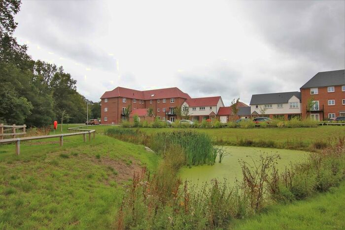 2 Bedroom Flat To Rent In Austen Grove, Arborfield Green, Reading, RG2