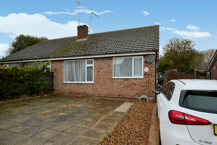 2 Bedroom Bungalow To Rent In Pinewood Close, Clacton-on-Sea, Essex, CO15
