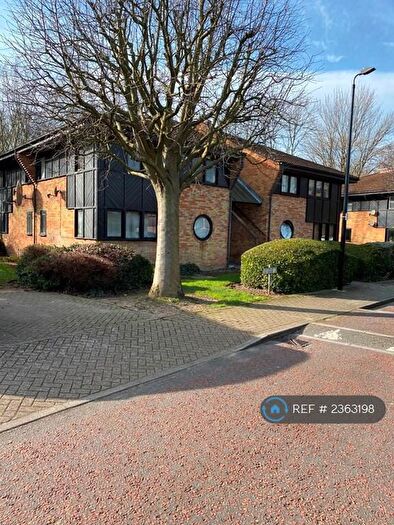 1 Bedroom Flat To Rent In Friars Mead, London, E14