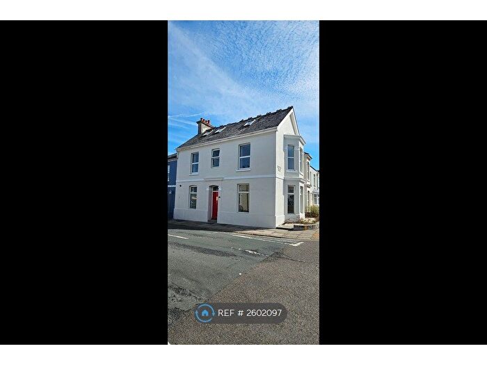 4 Bedroom Semi-Detached House To Rent In Grenville Road, Plymouth, PL4