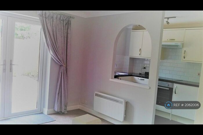 1 Bedroom End Of Terrace House To Rent In Brunel Court, Chippenham, SN15