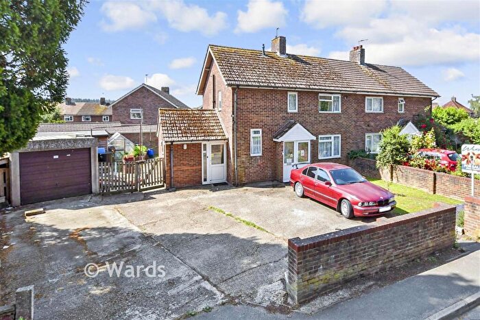 3 Bedroom Semi-Detached House For Sale In Horseshoes Lane, Langley, Maidstone, Kent, ME17