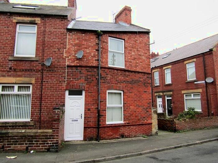 2 Bedroom End Of Terrace House To Rent In Garden Terrace, Blaydon On Tyne, NE21