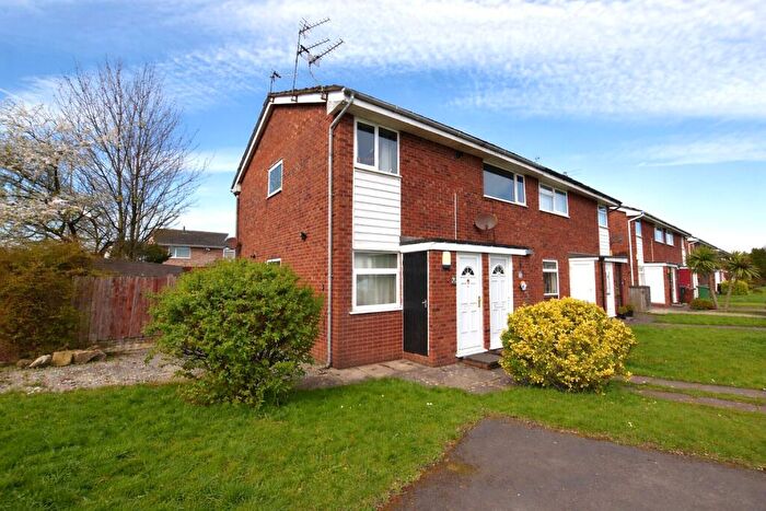 2 Bedroom Apartment For Sale In Amberley Avenue, Saughall Massie, Wirral, CH46