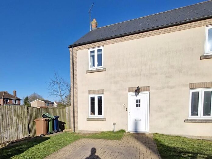 2 Bedroom Semi-Detached House To Rent In Primrose Crescent, March, PE15