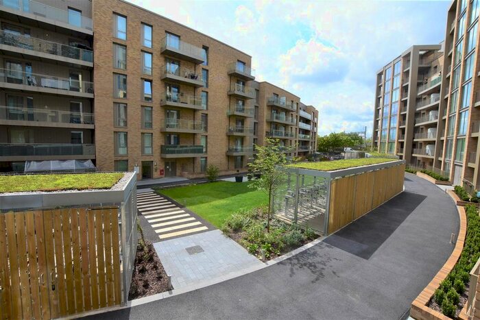 3 Bedroom Flat To Rent In Severn Court, West Drayton, UB7