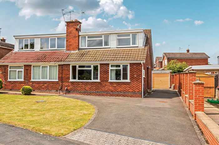 3 Bedroom Semi-Detached House For Sale In Leconfield Road, Loughborough, Leicestershire, LE11