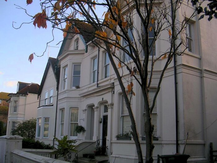 2 Bedroom Flat To Rent In Wellington Road, Brighton, BN2