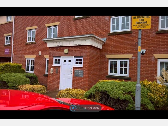 2 Bedroom Flat To Rent In Brookhey, Hyde, SK14