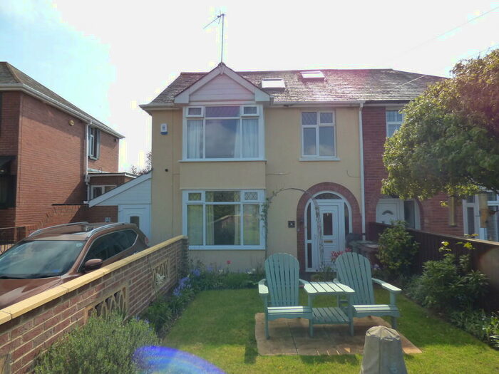 4 Bedroom Semi-Detached House To Rent In Birchy Barton Hill, Exeter, EX1