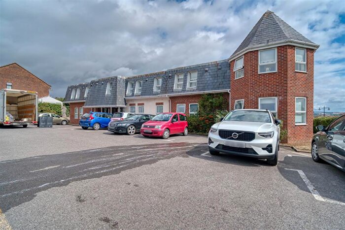 1 Bedroom Flat For Sale In Bath Road, Sturminster Newton, DT10