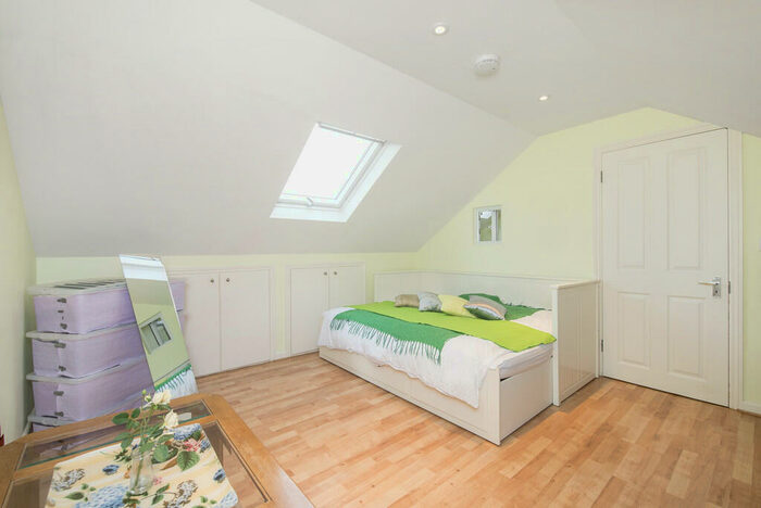 4 Bedroom Terraced House To Rent In Purves Road, London, NW10