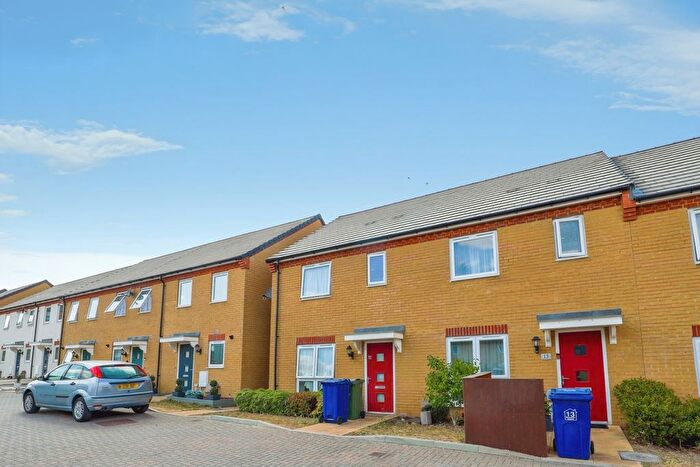 3 Bedroom End Of Terrace House For Sale In Bowater Close, Sittingbourne, Kent, ME10