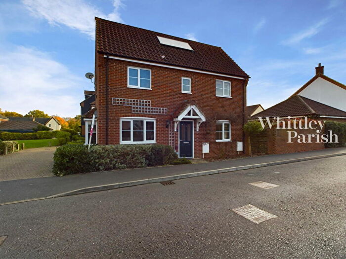 3 Bedroom Semi-Detached House For Sale In Prince William Way, Diss, IP22