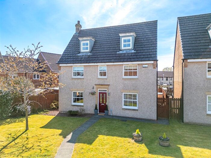 5 Bedroom Detached House For Sale In Bruce Street, Bathgate, EH48