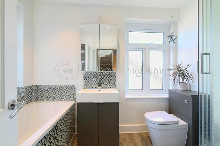 2 Bedroom Flat To Rent In Oakfield Road, Penge, SE20