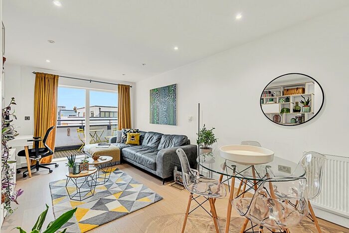 1 Bedroom Flat To Rent In Singer Mews, London, SW4