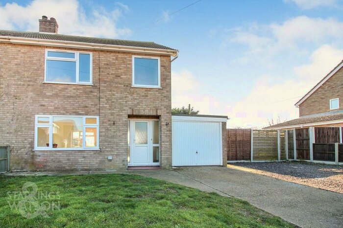 3 Bedroom Semi-Detached House To Rent In The Common, Freethorpe, Norwich, NR13