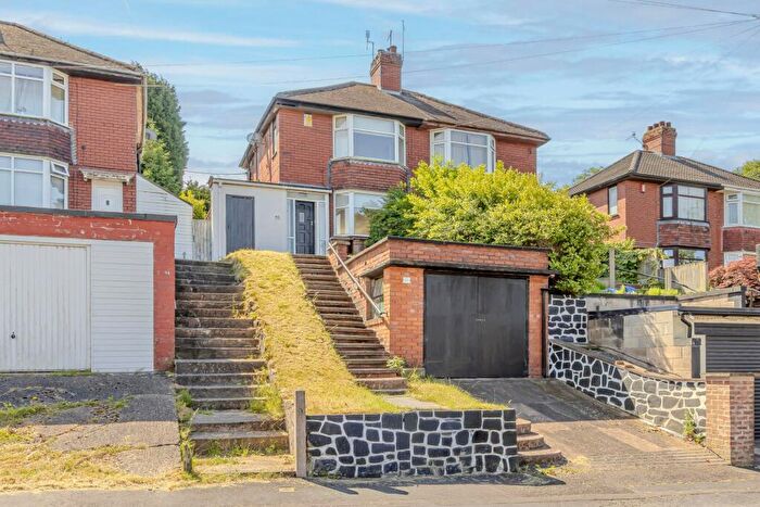 3 Bedroom Semi-Detached House To Rent In Werrington Road, Stoke-On-Trent, ST2