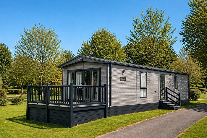 2 Bedroom Lodge For Sale In Sandholme Business, Sandholme Road, Gilberdyke, Brough, HU15