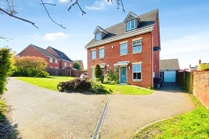 3 Bedroom Semi-Detached House For Sale In Jubilee Drive, Earl Shilton, LE9