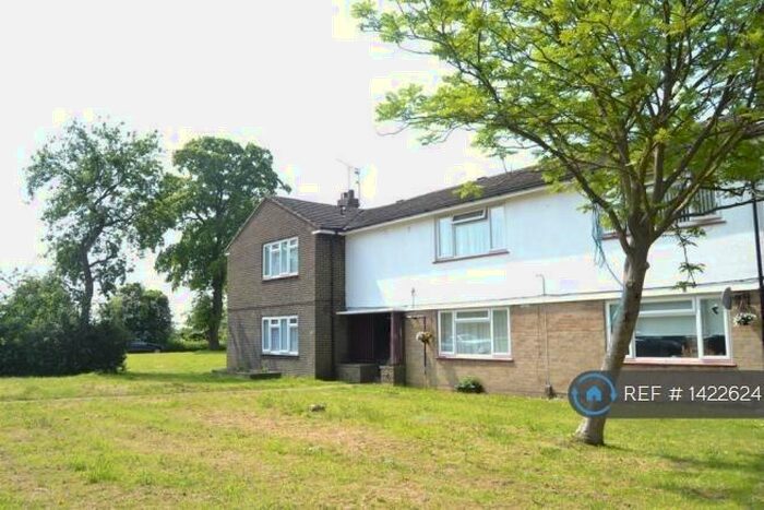 Studio To Rent In Long Walk, Epsom, KT18