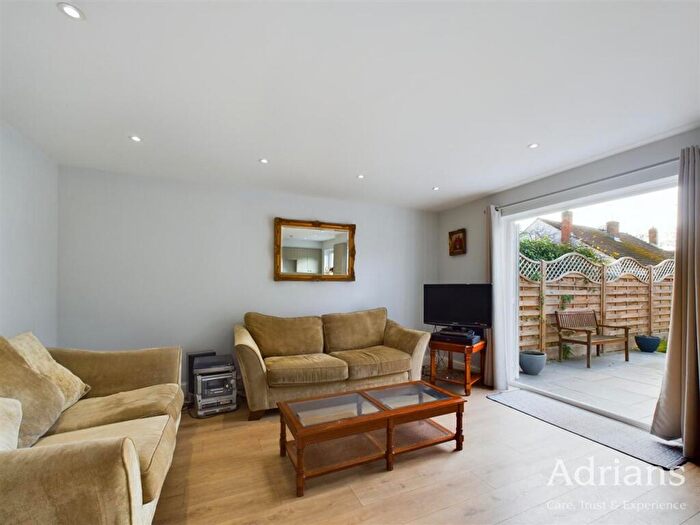 2 Bedroom Bungalow For Sale In Gilmore Way, Chelmsford, CM2