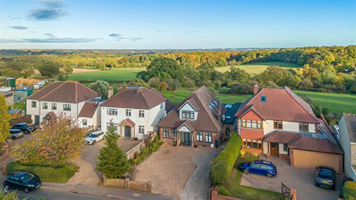 4 Bedroom Detached House For Sale In Downfield Road, Hertford Heath, SG13