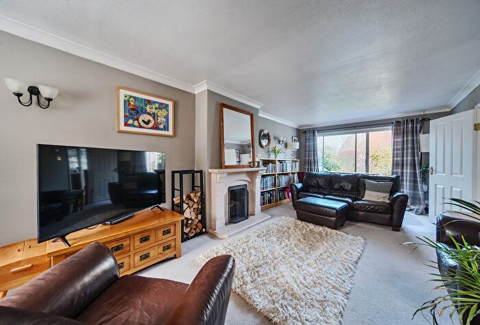 4 Bedroom Semi-detached House For Sale In Westwood Road, Tunbridge Wells, Kent, TN4