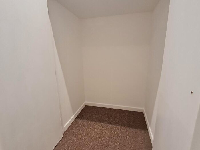 1 Bedroom Maisonette To Rent In High Street, Newport, PO30