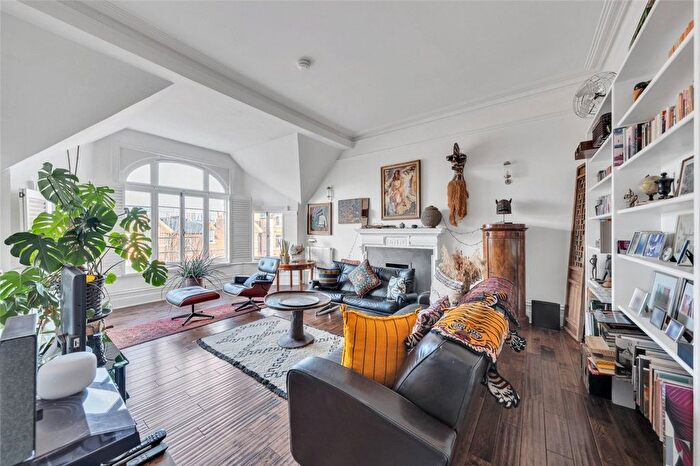 4 Bedroom Flat For Sale In Maisemore Mansions, Canfield Gardens, London, NW6
