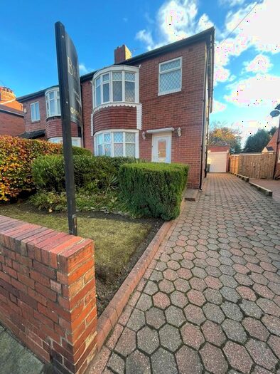 3 Bedroom Semi-Detached House To Rent In Marsden Road, South Shields, NE34