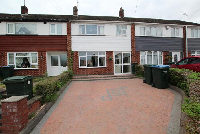 3 Bedroom Terraced House To Rent In Arthingworth Close, Binley, Coventry, CV3