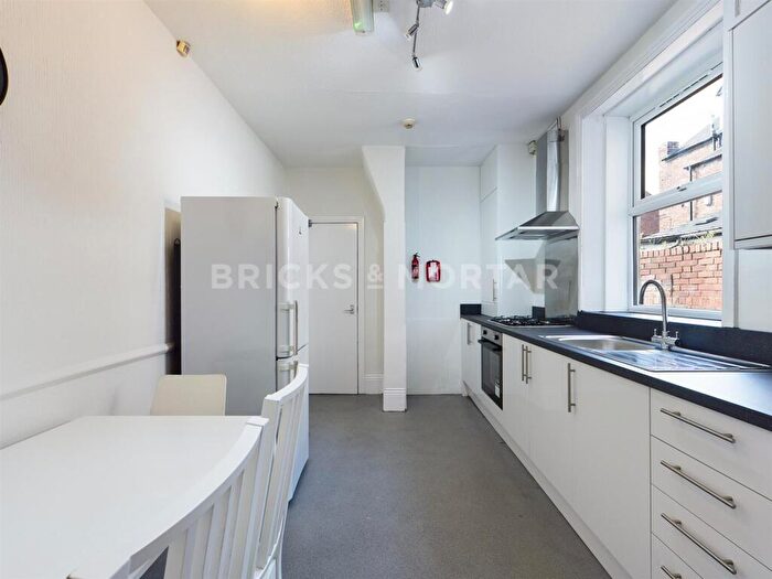 6 Bedroom Terraced House To Rent In (£ Pppw) Heaton Hall Road, Heaton, NE6