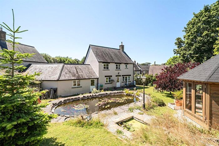 3 Bedroom Link Detached House For Sale In Marksmead, Drimpton, Beaminster, DT8