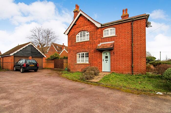 3 Bedroom End Of Terrace House For Sale In Southill Road, Broom, SG18
