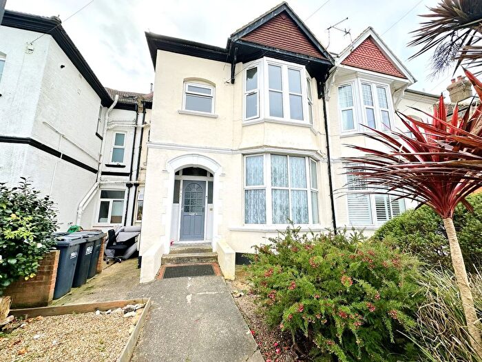 2 Bedroom Flat To Rent In Egerton Road, Bexhill-On-Sea, TN39