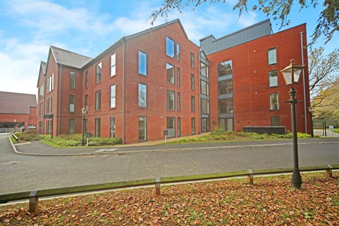 3 Bedroom Apartment For Sale In Blossomfield Road, Solihull, B91