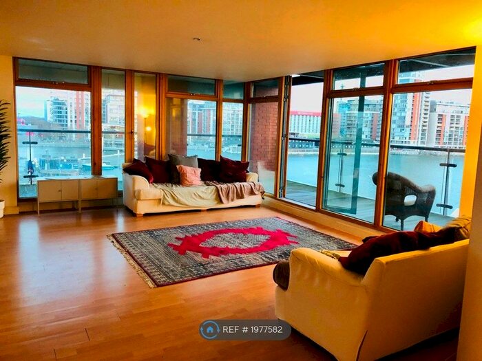 2 Bedroom Flat To Rent In Western Beach Apartments, London, E16