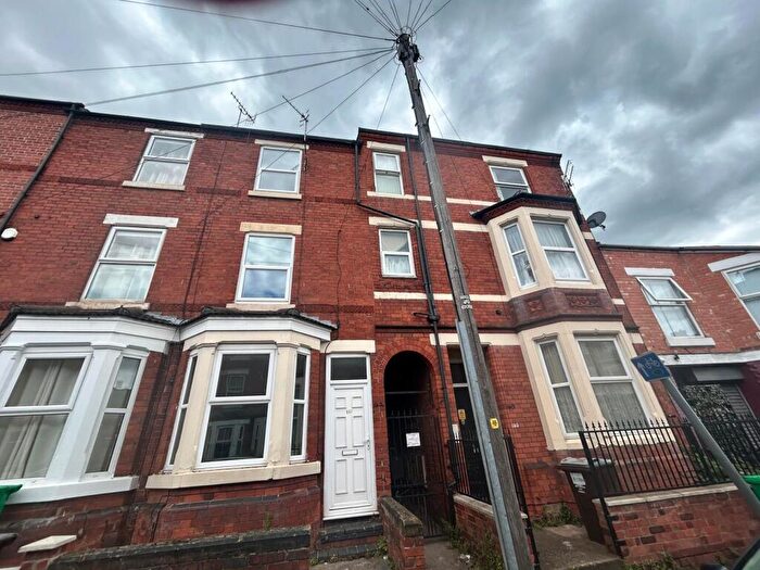 3 Bedroom Terraced House To Rent In Burford Road, Nottingham, Forest Fields, NG7