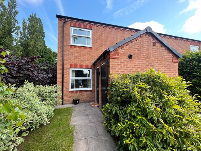 1 Bedroom End Of Terrace House For Sale In Cascade Way, Dudley, DY2