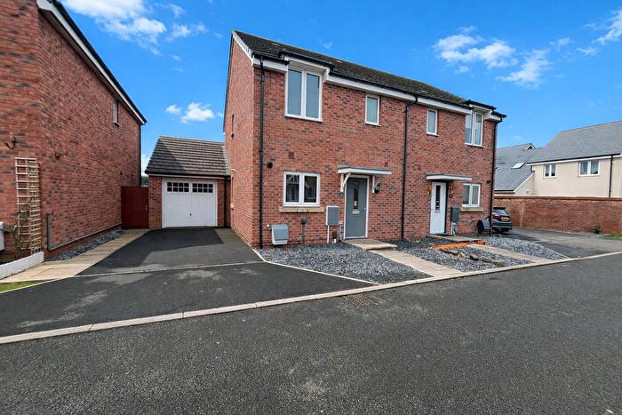 3 Bedroom Semi-Detached House To Rent In Slingsby Gardens, Hayward Village, Weston-Super-Mare, BS24