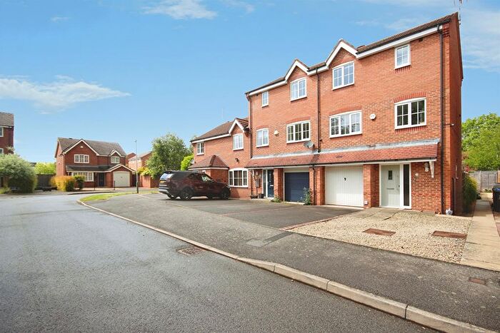 4 Bedroom Property For Sale In Wilmhurst Road, Warwick, CV34