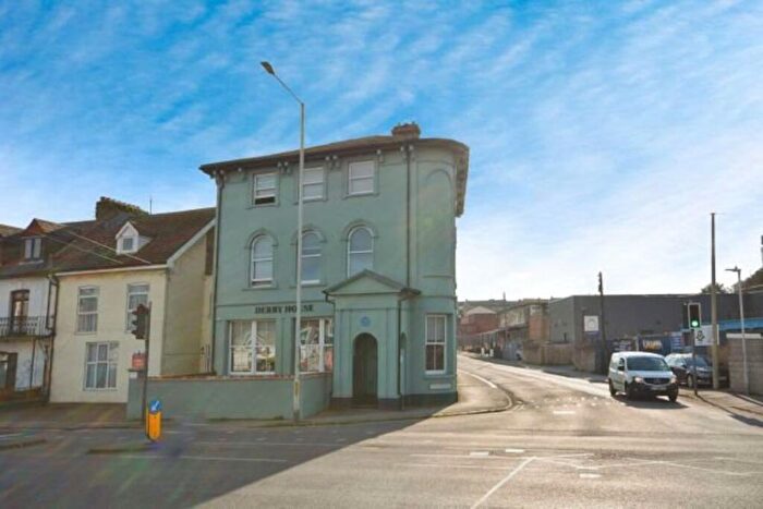 Studio To Rent In Margate Road, Ramsgate, CT11