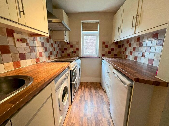 2 Bedroom Flat To Rent In Charles Crescent, Harrow, HA1