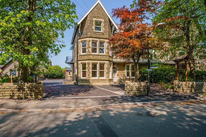 10 Bedroom House For Sale In Netherdale House, Green Lane, Buxton, SK17