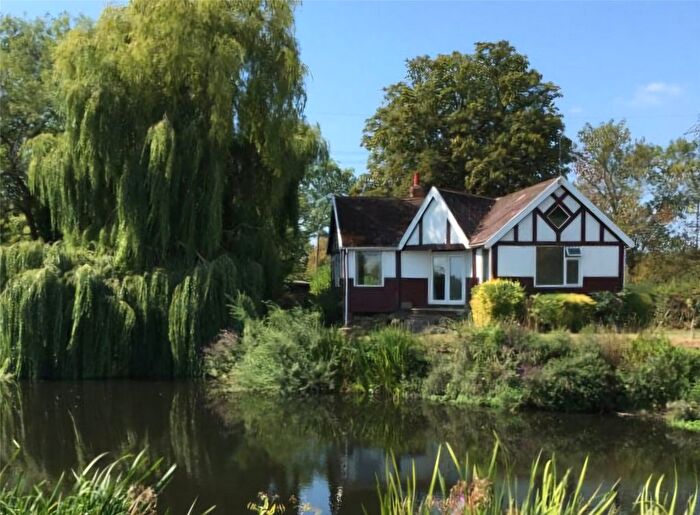 2 Bedroom Detached House For Sale In Main Street, Zouch, Loughborough, Nottinghamshire, LE12